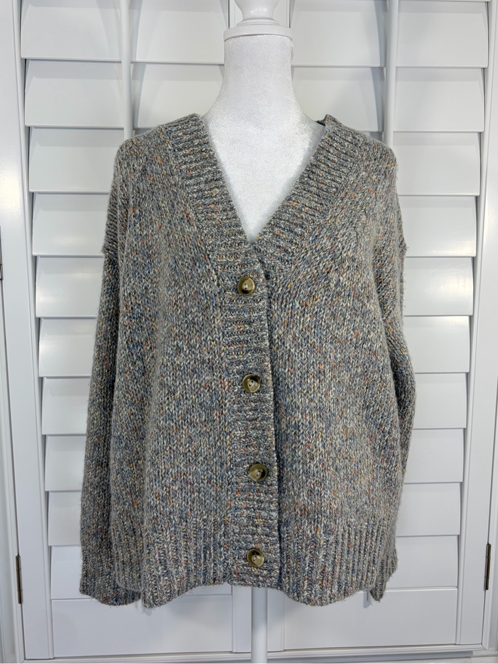 Lou & Grey Heathered Gray Multi V-Neck Button Cardigan Sweater (XS)